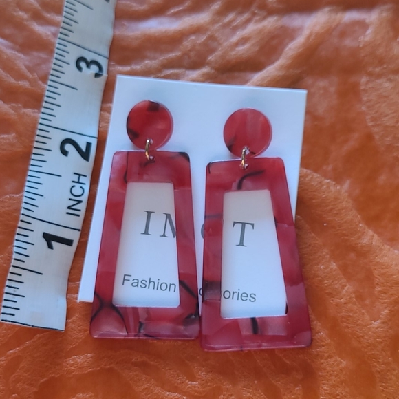 Earrings - Picture 3 of 4